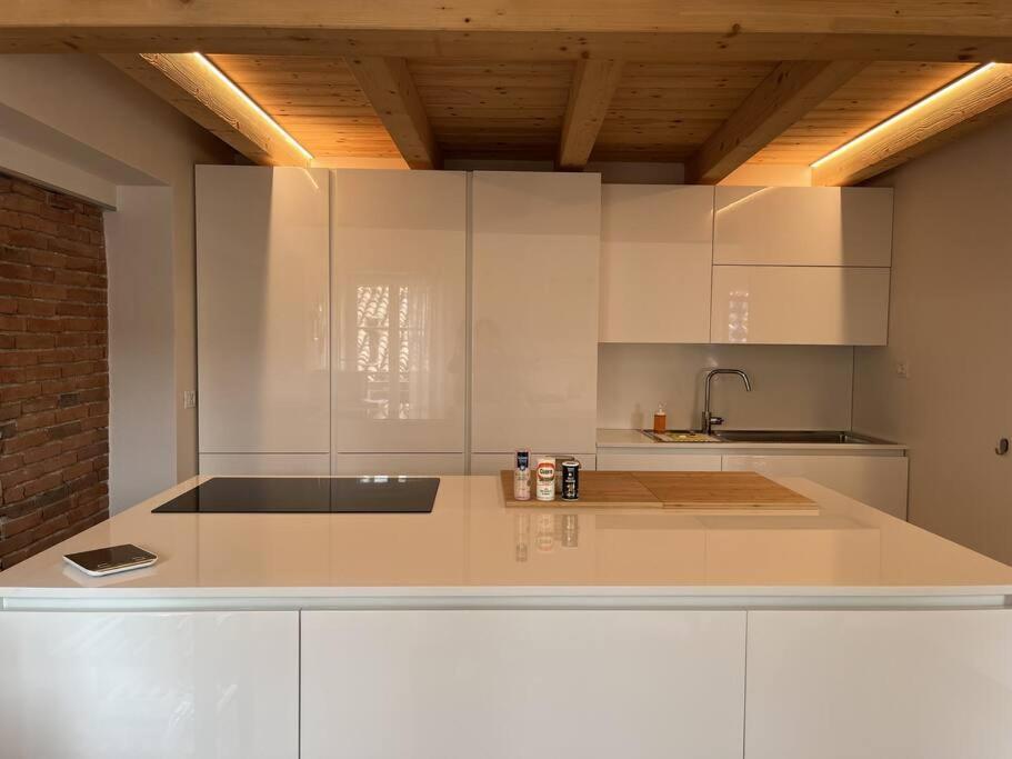 La Piccola Casa Al Lago - Intera Casa Con 3 Camere E 2 Box Saló Exterior foto